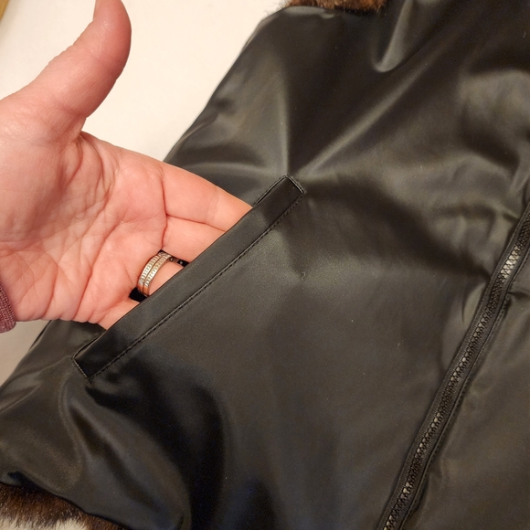 Giacca Reversible Faux Fur Vest - Picture 8 of 11